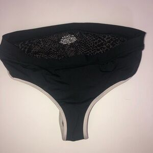 ACACIA Solento Black and White Swim Bottoms (medium)